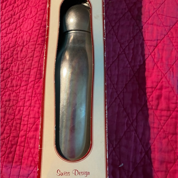 Cream Whipper with recipes inside by Williams Sonoma From Switzerland